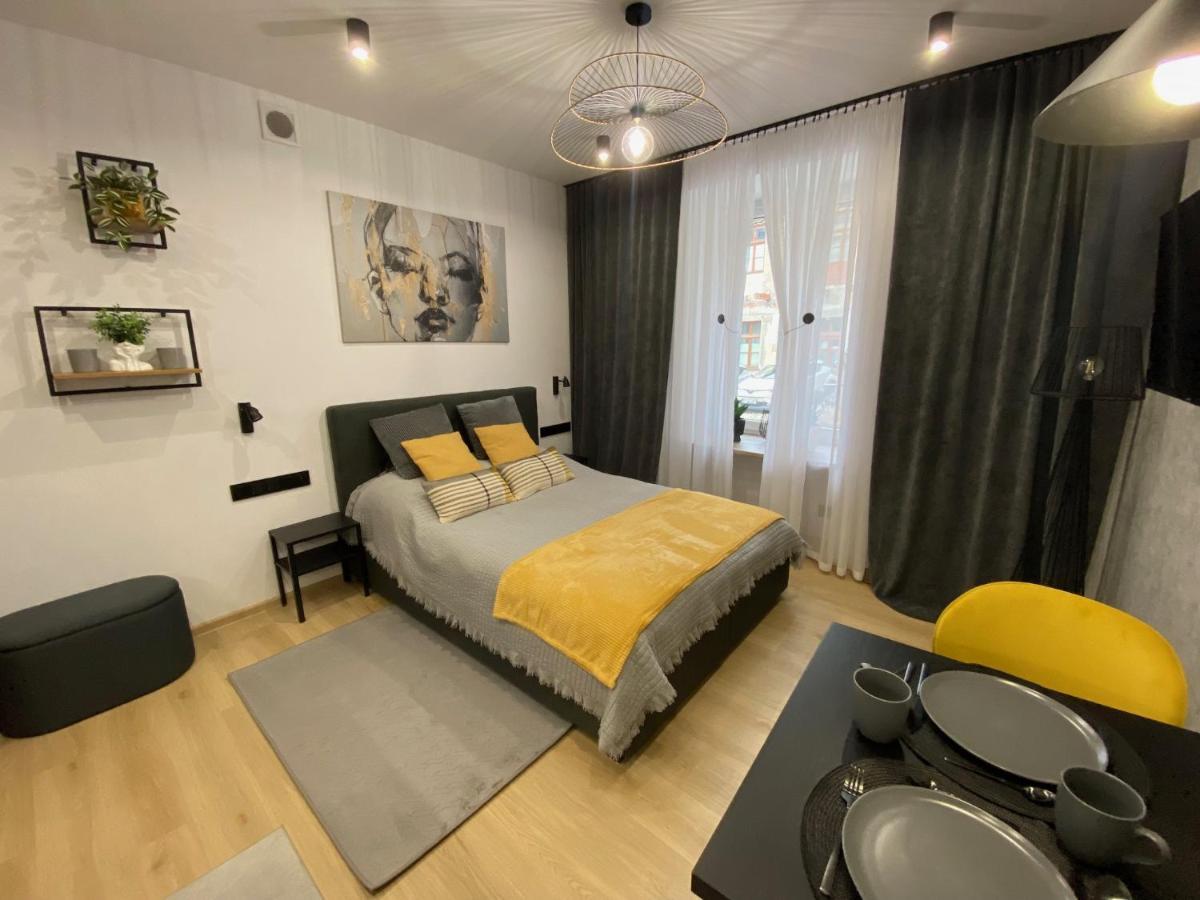 St. Cross Apartment Cracovia Exterior foto